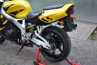 Honda CBR 900RR Fireblade SC33 - 5