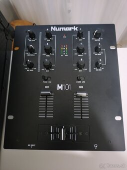 DJ Mix Numark M101 - 5