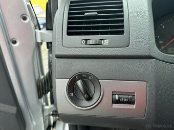 Volkswagen T5 MULTIVAN 1.9TDI/75Kw 1.Maj. ČR - 5