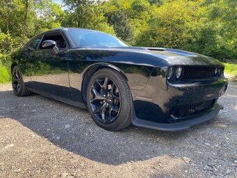 Dodge Challenger 5.7 Hemi Super Track Pack - 5