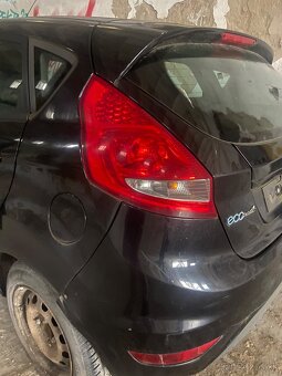 Rozpredam Ford Fiesta - 5