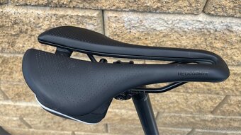 Predám karbónový bike Giant Defy Advanced 3 + wattmetre - 5