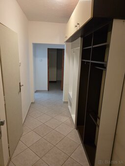Štýlový 2-izbový byt po rekonštrukcii s veľkým balkónom na F - 5