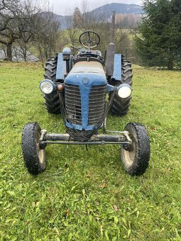 Predám traktor Zetor 25 - 5