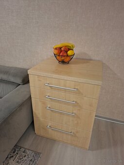 skriňa, knižnica, komoda a závesná skrinka - 5