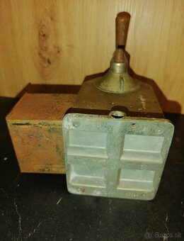 Staré strúhadlo na ceruzky. - 5