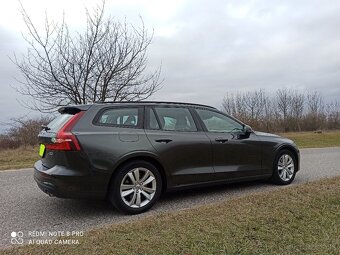 Volvo V60 2.0 benzin, automat, rok 2020 - 5