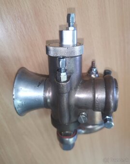 Predám bronzový karburátor Amac 15MDY - 5