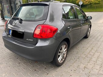 Toyota Auris - 5