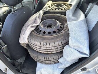 Toyota Yaris 1,3 A/T VVT-I SOL 3D - 5