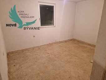Na predaj dom vhodný ako investícia len 180m od mora v Chorv - 5