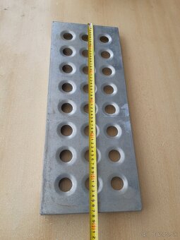 Predam  schodnice, vyplne polic. - 5