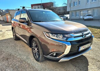 Mitsubishi Outlander 2.2D 4x4 7.miest - 5