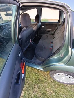 Predám Citroen C3 1,4 benzín,prvý majiteľ - 5