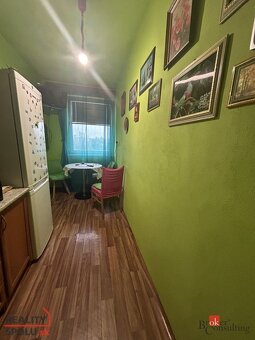 Predaj 3 izbový byt Levice - 5