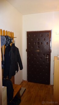 ,,, ZNÍŽENÁ CENA,,, PREDAJ 2 IZB.BYTU V MODRE - 5