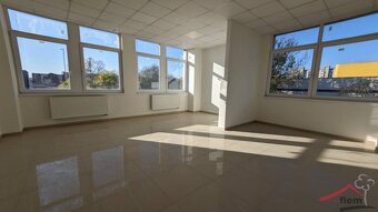 Administratívne priestory na prenájom, Vráble, centrum mesta - 5