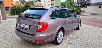 Škoda Superb Combi 2.0 Tdi 125kw 2012 DSG F1 Elegance Full - 5