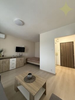 1-izbový zariadený, klimatizovaný byt – Banská Bystrica (ul. - 5