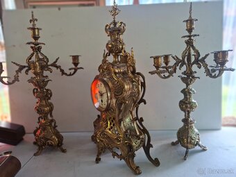 Predám funkčné starožitné mechanicke krbové mosadzné hodiny - 5