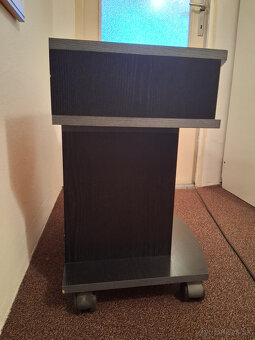 Stolik/skrinka s otočnu vrchnou časťou. - 5