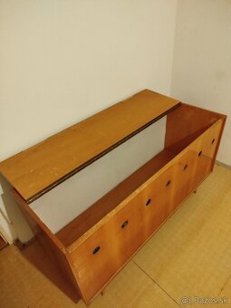 STARŠIA SKRIŇA, PERIŇÁK, LUSTER - 5