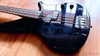 Elektricka 4 strunova basgitara YAMAHA ERB 070 cierna - 5