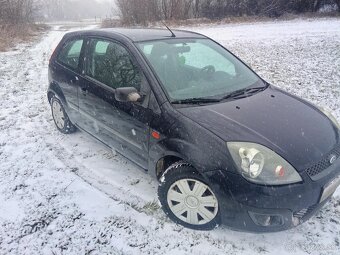 Ford fiesta - 5