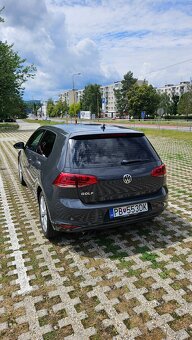 Predám Volkswagen Golf 7 - 5