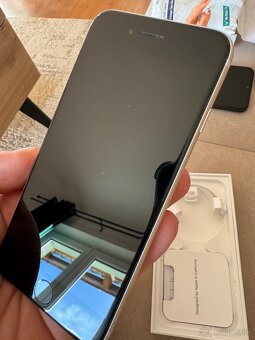 Iphone SE Starlight 64GB 2022 - 5