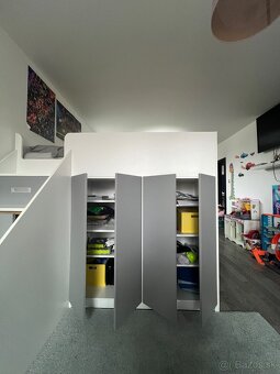 Detská posteľ na mieru so šmykľavkou a úložným priestorom - 5