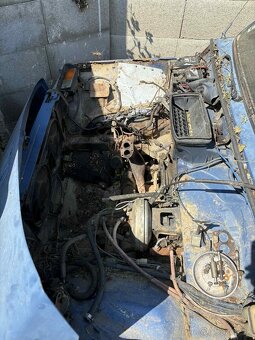 Lada Niva 4x4 rozpredám na diely - 5