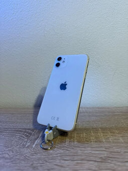 iPhone 11 Biely - 5