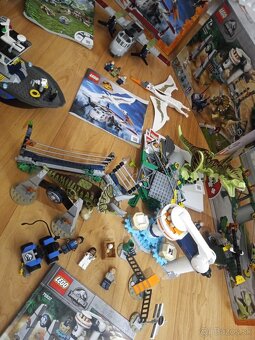 Velký mix lego Jurassic world ( 7 setů) - 5