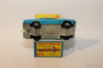 Matchbox SF Ford cortina G.T. - 5