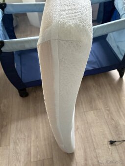 Skladacia postielka s matracom - 5