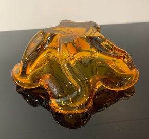 Nadherný veľký popolník z hutného skla - 5