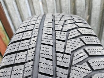 Zimné pneumatiky Hankook Winter ICept - 205/55 r17 95V - 5
