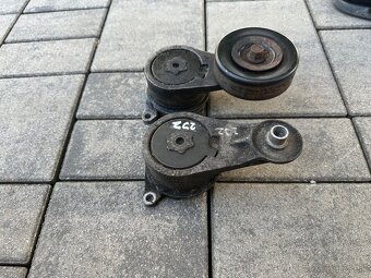 Predám remenica kluky Gs300 2JZ-GE 2JZ. Olejová vana - 5