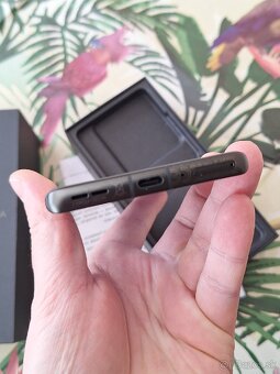 Motorola Edge 50 Ultra 16GB/1TB Android 15 - 5