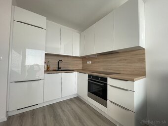 Moderný 1-izb. byt s balkónom a garážovým parkovacím miestom - 5