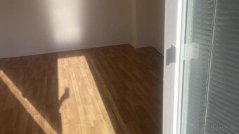 Ponúkame na prenájom 1 izbový byt v centre mesta Bratislava - 5