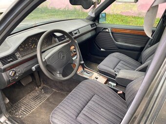 Mercedes W124 E300d - 5