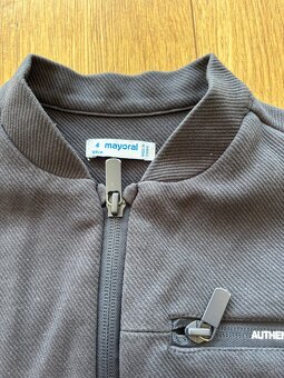 Svetre veľ. 104 - 5