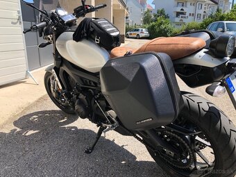 Yamaha XSR 900 - 5