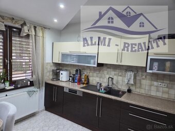 Rodinný dom  s garážou - 5