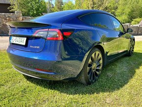 Tesla model 3 performance - 5
