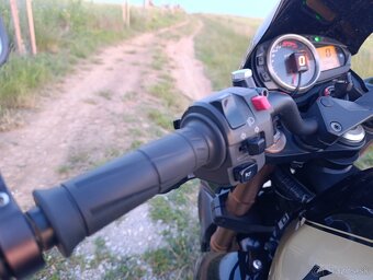 Kawasaki Z750R - 5