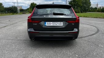 Volvo V60 T4 Momentum Pro A/T - 5