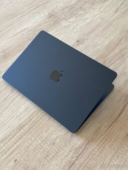 MacBook Air M2, 16GB RAM, 256GB SSD - 5